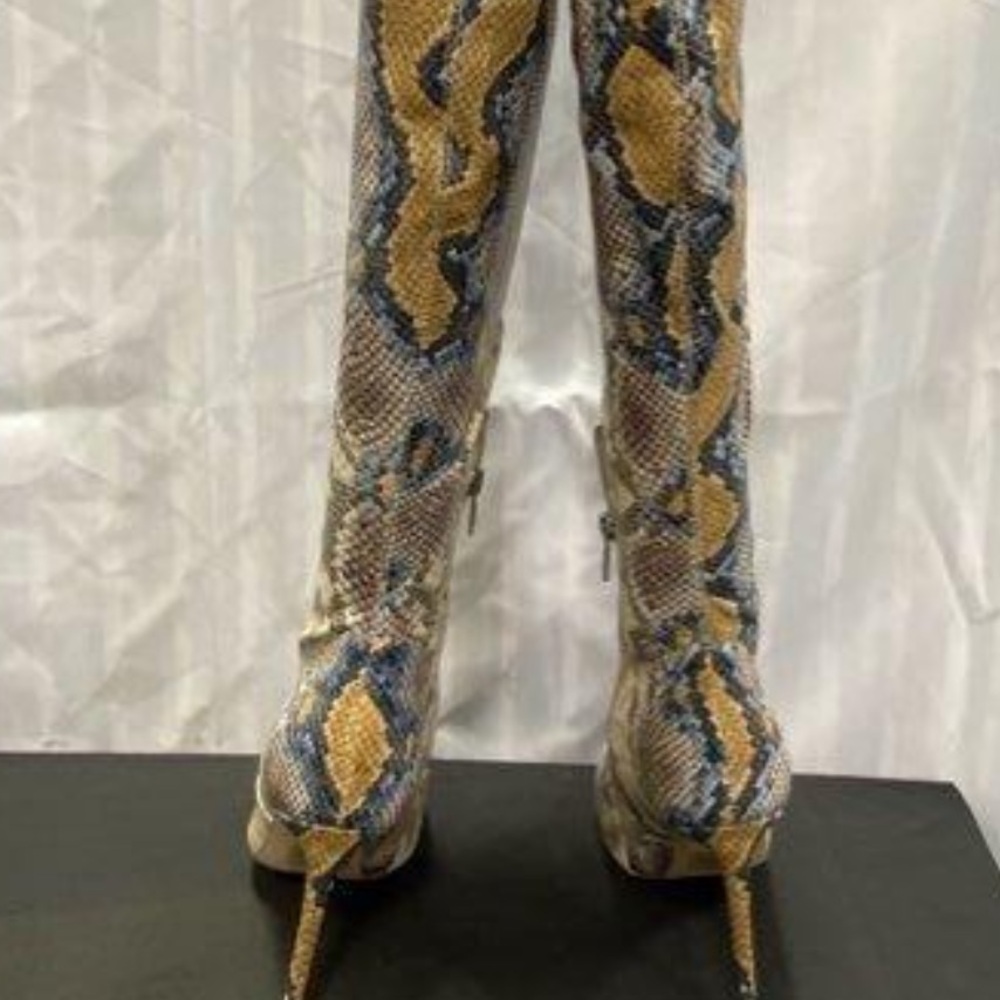 IOB Steve Madden Dominique Multicolor Snakeskin Over the Knee Boots Size 8 - Picture 2 of 11